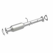 Load image into Gallery viewer, MagnaFlow Exhaust Products 23462 HM Grade Direct-Fit Catalytic Converter for Select Chevrolet S10, GMC Sonoma, Isuzu Hombre