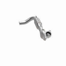 Load image into Gallery viewer, MagnaFlow Exhaust Products 24440 HM Grade Direct-Fit Catalytic Converter for Select Ford Expedition