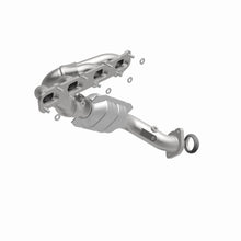 Load image into Gallery viewer, MagnaFlow Exhaust Products 452785 California CARB Manifold Catalytic Converter for Select Cadillac XLR