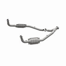 Load image into Gallery viewer, MagnaFlow Exhaust Products 93690 HM Grade Direct-Fit Catalytic Converter for Select Land Rover Defender 90, Land Rover Discovery