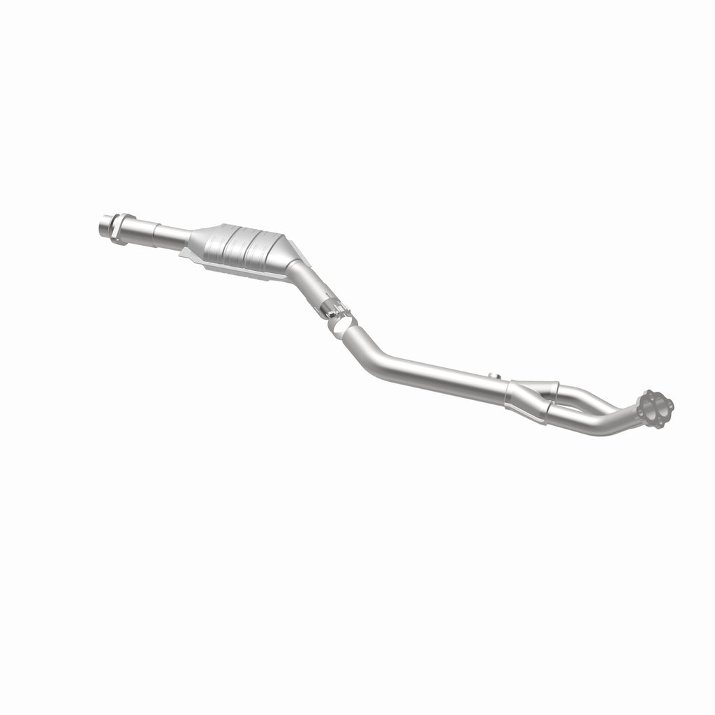 MagnaFlow Exhaust Products 23799 Standard Grade Direct-Fit Catalytic Converter for Select BMW 318i, BMW 318is