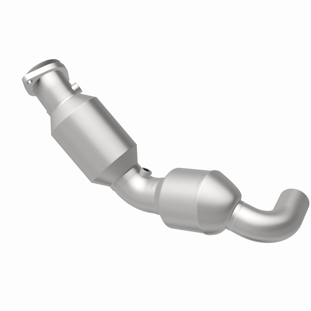 MagnaFlow Exhaust Products 280267 OEM Grade Direct-Fit Catalytic Converter for Select Ford Expedition, Ford F-150, Lincoln Navigator