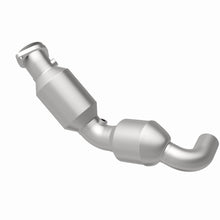 Load image into Gallery viewer, MagnaFlow Exhaust Products 280267 OEM Grade Direct-Fit Catalytic Converter for Select Ford Expedition, Ford F-150, Lincoln Navigator