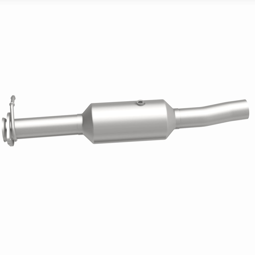 MagnaFlow Exhaust Products 280434 OEM Grade Direct-Fit Catalytic Converter for Select Ford F-350 Super Duty, Ford F-450 Super Duty, Ford F-550 Super Duty