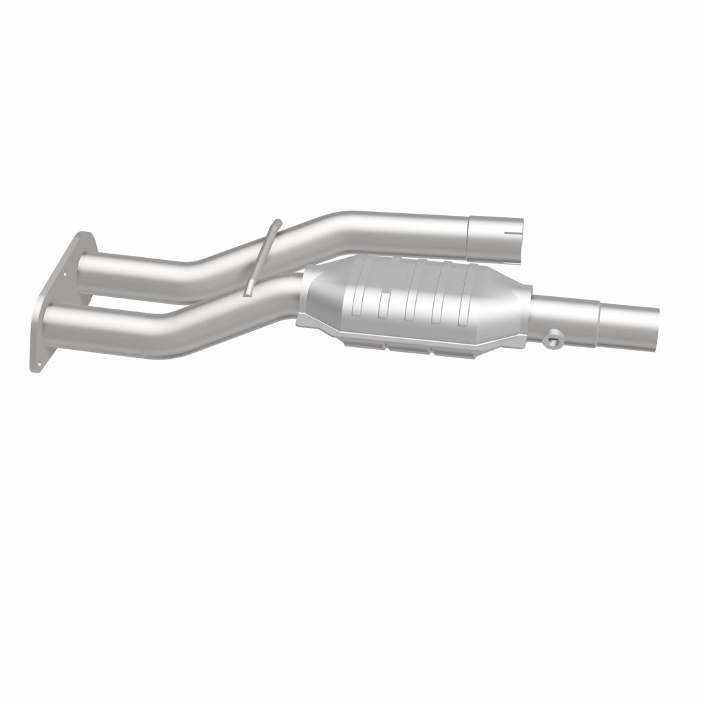 MagnaFlow Exhaust Products 23179 HM Grade Direct-Fit Catalytic Converter for Select Chevrolet C2500, Chevrolet C2500 Suburban, Chevrolet C3500, Chevrolet K2500, Chevrolet K3500, GMC C2500, GMC C2500 Suburban, GMC K2500, GMC K3500