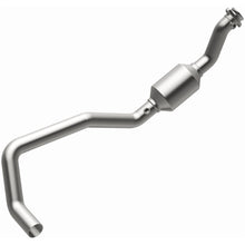 Load image into Gallery viewer, MagnaFlow Exhaust Products 4651609 California CARB Direct-Fit Catalytic Converter for Select Dodge Ram