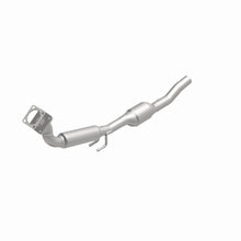 Load image into Gallery viewer, MagnaFlow Exhaust Products 4481613 California CARB Direct-Fit Catalytic Converter for Select Volkswagen Beetle, Volkswagen Golf, Volkswagen Jetta