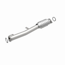 Load image into Gallery viewer, MagnaFlow Exhaust Products 93134 HM Grade Direct-Fit Catalytic Converter for Select Toyota RAV4