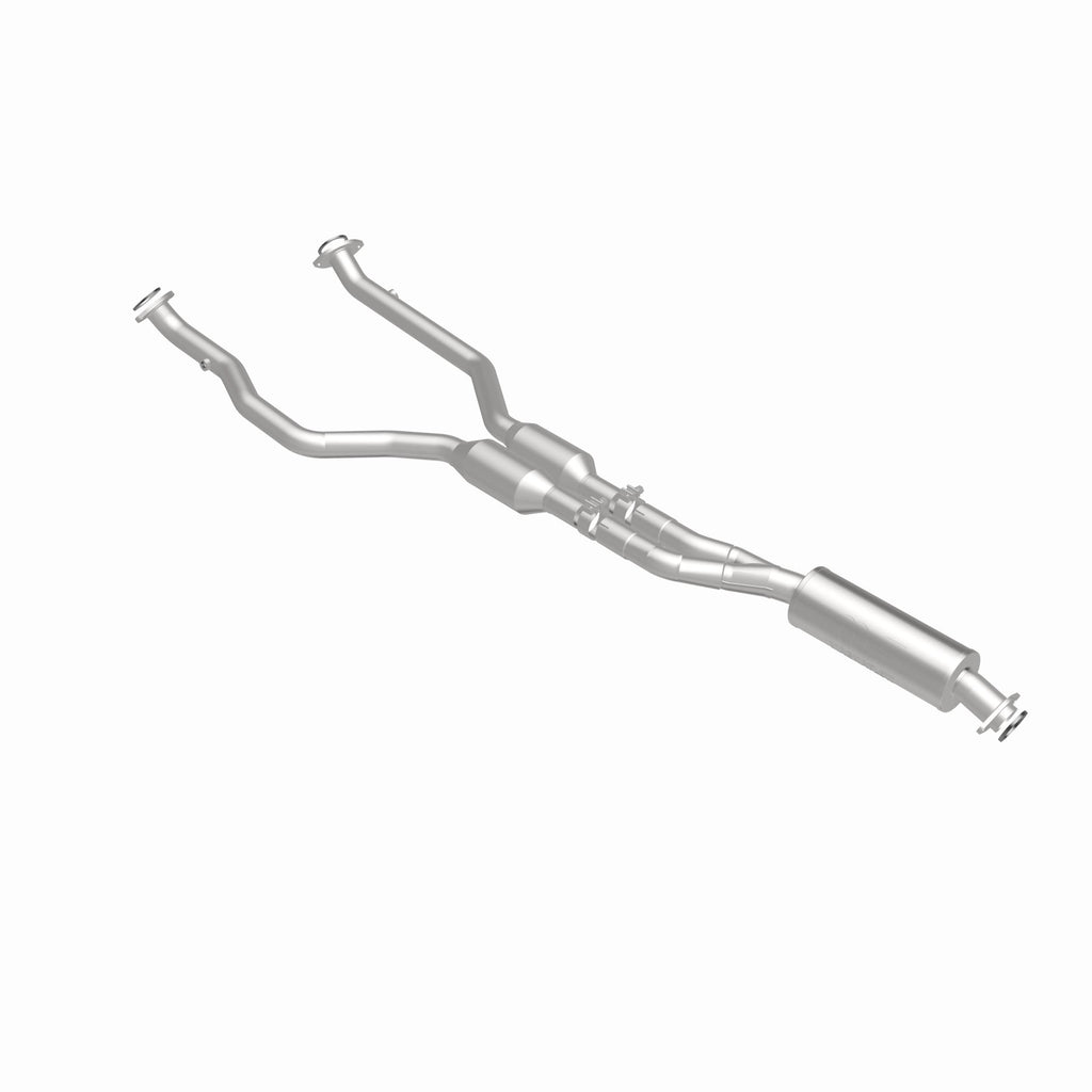 MagnaFlow Exhaust Products 21-071 OEM Grade Direct-Fit Catalytic Converter for Select Lexus IS250