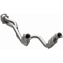 Load image into Gallery viewer, MagnaFlow Exhaust Products 49911 OEM Grade Direct-Fit Catalytic Converter for Select Ford F-250 Super Duty, Ford F-350 Super Duty, Ford F-450 Super Duty, Ford F-550 Super Duty