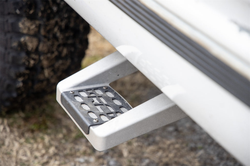 Rough Country 117510 Universal Hoop Step for Select Chevrolet Silverado HD, Chevrolet Silverado HD, GMC Sierra HD, GMC Sierra HD, Nissan Frontier