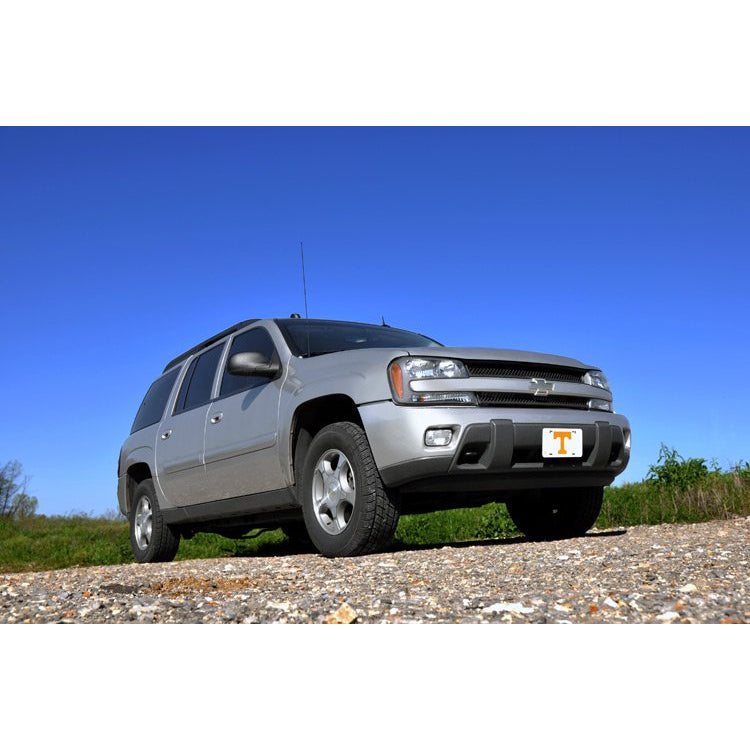 2-Inch-Leveling-Lift-Kit-02-09-TrailblazerEnvoy-Rough-Country