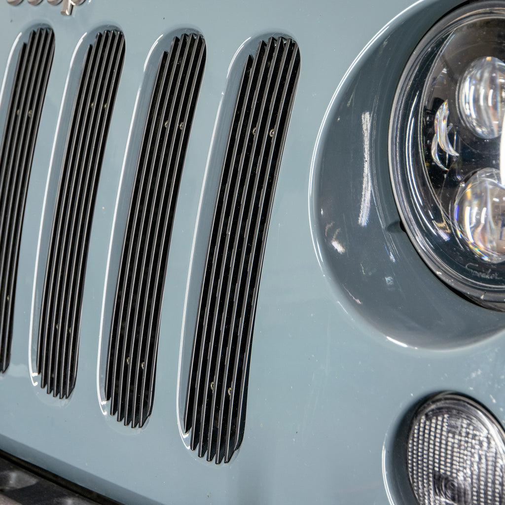 ~(2.6-Lbs.-12X3x3)~-2007-18-Jeep-Jk-Grille-Inserts-Black