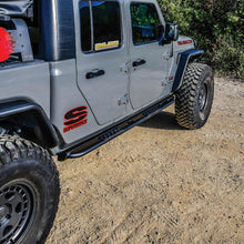 Load image into Gallery viewer, 20-23-Jeep-Gladiator-Rock-Slider---Textured-Black