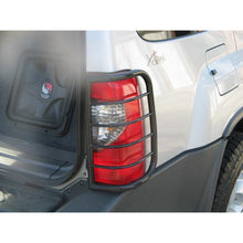 Load image into Gallery viewer, 2000-2004-Nissan-Xterra-Tail-Light