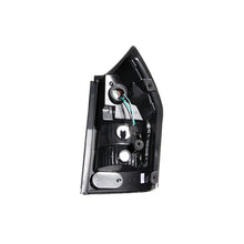 Load image into Gallery viewer, 2005-2008-Dodge-Magnum-Led-Taillights-Chrome