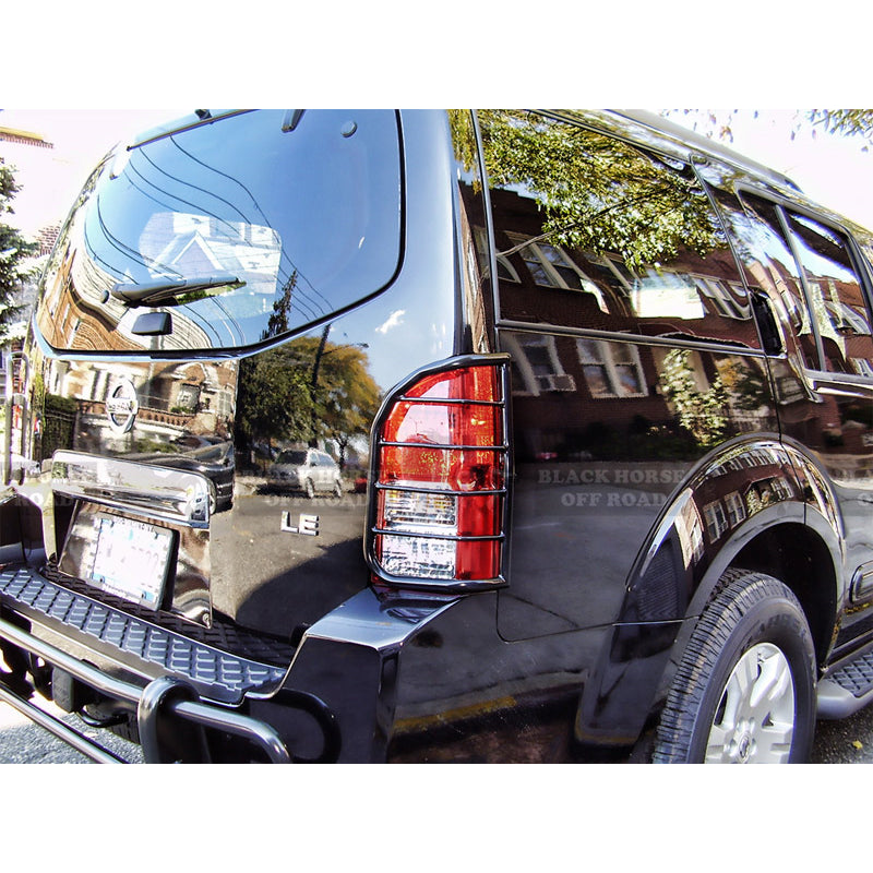 2005-2012-Nissan-Pathfinder-Tail-Li