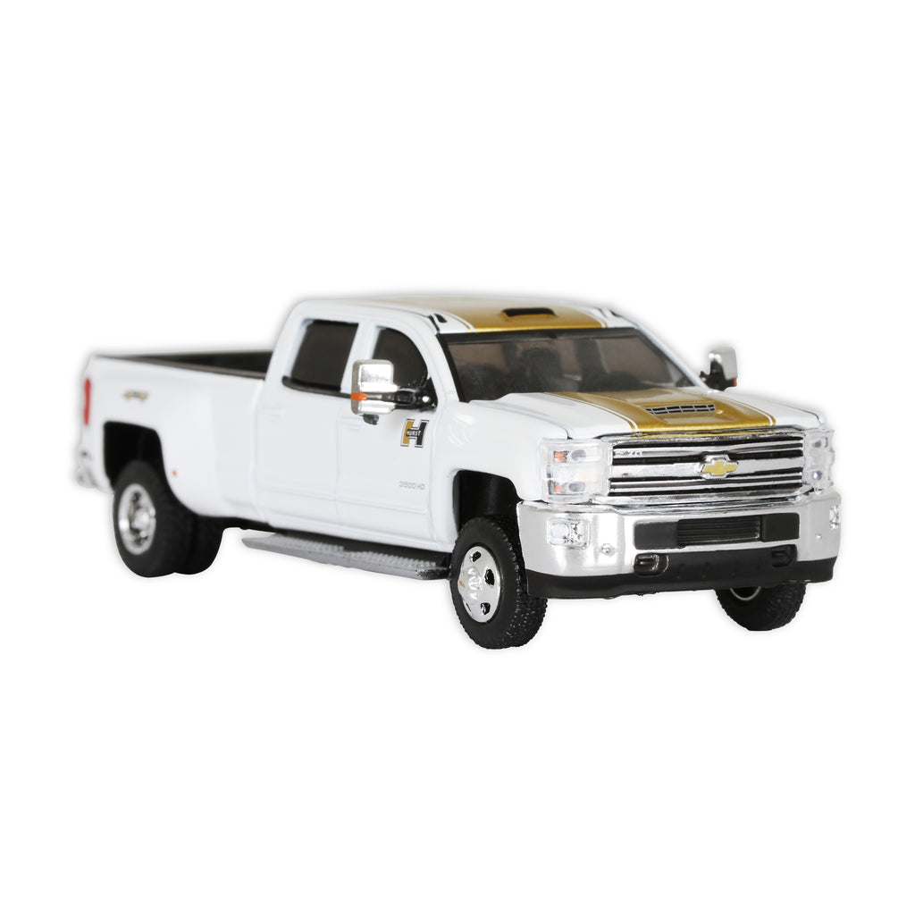 2018-Chevrolet-3500-Dually-With-2018-Chevrolet-Camaro-Ss-With-Hd-Trailer