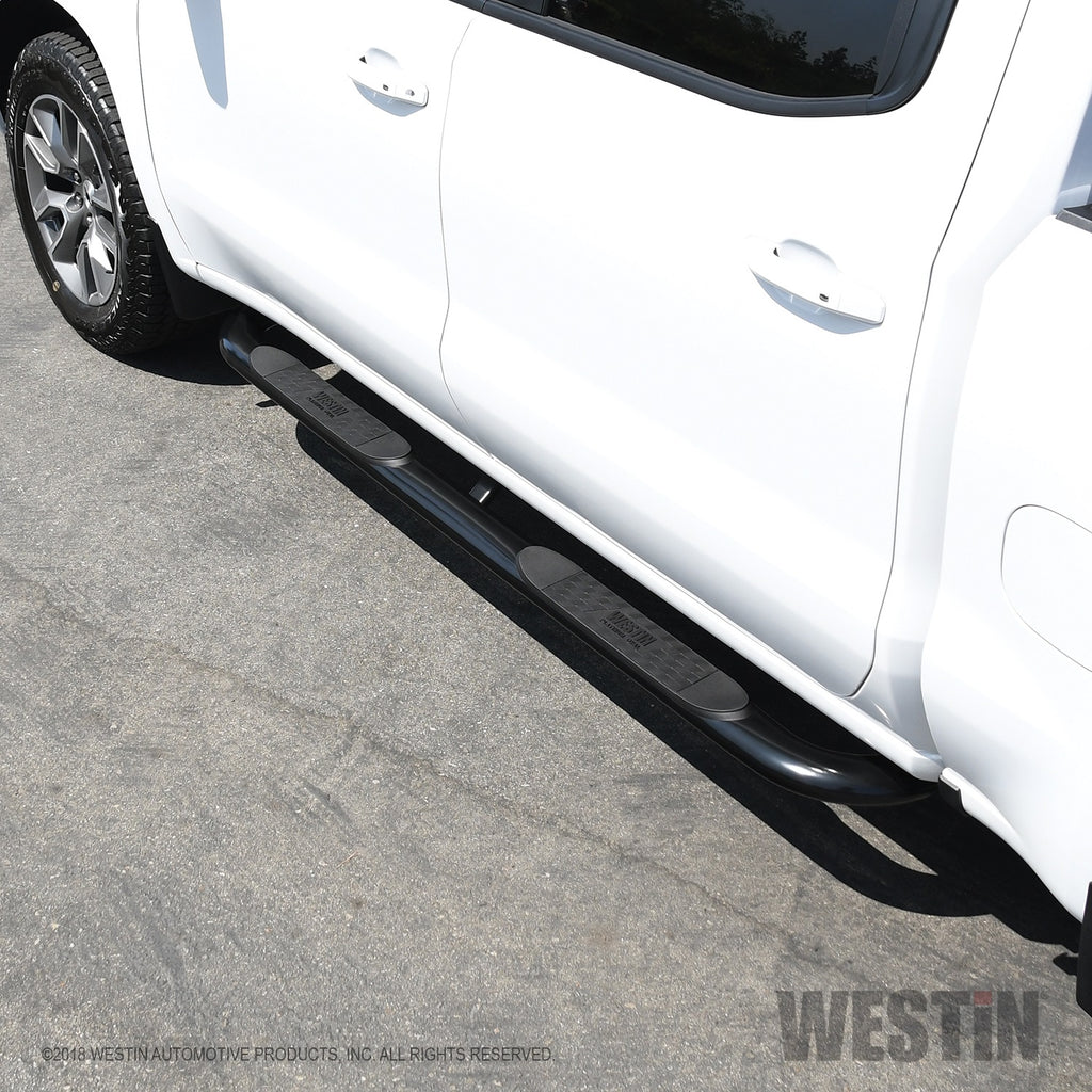 2019-Chevrolet-SilveradoSierra-1500-Crew-Cab-Platinum-4-Oval-Nerf-Step-Bars---Black