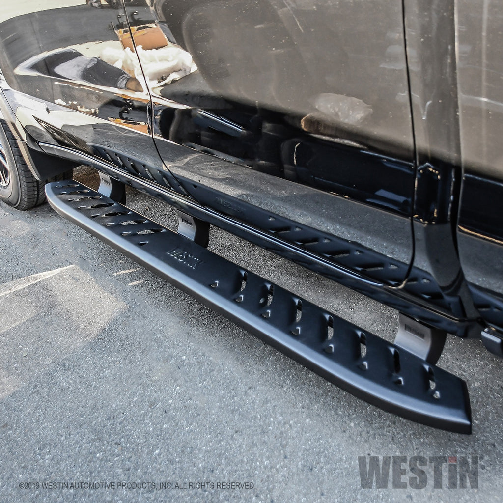 2019-Chevrolet-SilveradoSierra-1500-Crew-Cab-Thrasher-Running-Boards---Textured-Black