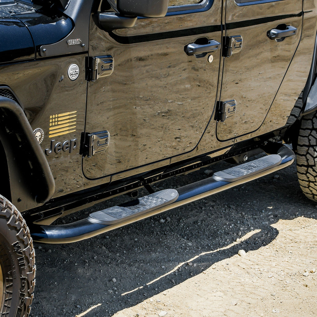 2020-Jeep-Gladiator-Platinum-4-Oval-Nerf-Step-Bars---Black