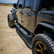Load image into Gallery viewer, 2020-Jeep-Gladiator-Platinum-4-Oval-Nerf-Step-Bars---Black