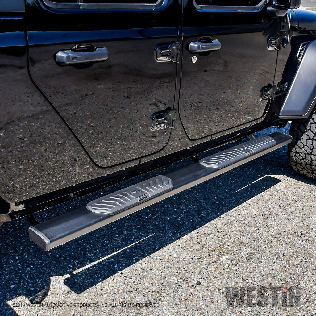 2020-Jeep-Gladiator-R5-Nerf-Step-Bars---Black