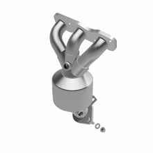 Load image into Gallery viewer, MagnaFlow Exhaust Products 51771 OEM Grade Manifold Catalytic Converter for Select Mitsubishi Outlander
