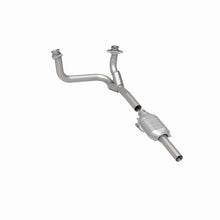 Load image into Gallery viewer, MagnaFlow Exhaust Products 93312 Standard Grade Direct-Fit Catalytic Converter for Select Ford Bronco, Ford F-150, Ford F-250