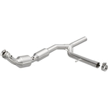 Load image into Gallery viewer, MagnaFlow Exhaust Products 5582706 California CARB Direct-Fit Catalytic Converter for Select Ford F-150