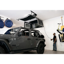 Load image into Gallery viewer, 20C-Jeep-Gladiator;-18C-Wrangler-Jl;-0718-Wranglre-Jk-Hoss-Hardtop-Hoist-(Electric);-Black