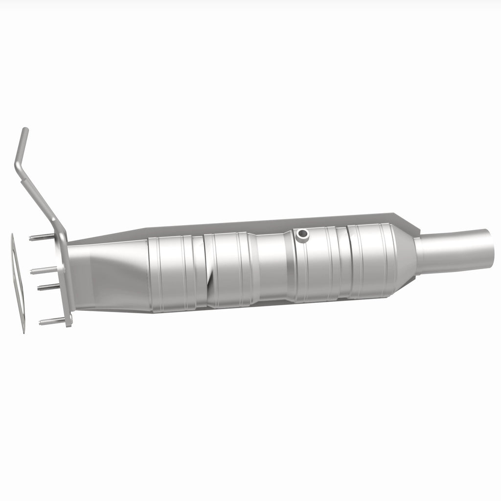 MagnaFlow Exhaust Products 280435 OEM Grade Direct-Fit Catalytic Converter for Select Ford F-53 Motorhome Chassis, Ford F-59 Commercial Stripped Chassis