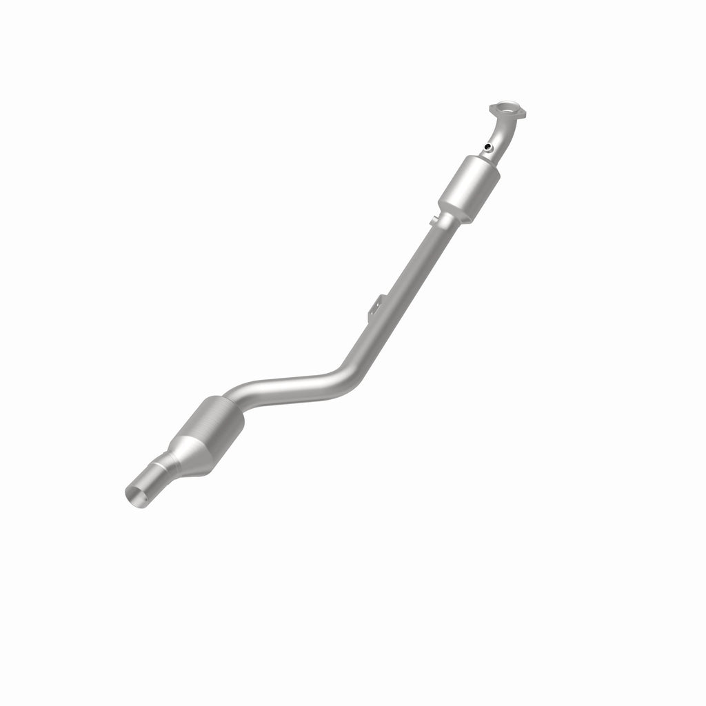 MagnaFlow Exhaust Products 24536 HM Grade Direct-Fit Catalytic Converter for Select Mercedes-Benz C240, Mercedes-Benz C32 AMG, Mercedes-Benz C320, Mercedes-Benz CLK320