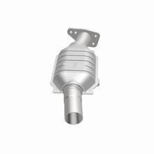 Load image into Gallery viewer, MagnaFlow Exhaust Products 3322418 California CARB Direct-Fit Catalytic Converter for Select Buick Century, Buick Electra, Buick Estate Wagon, Buick LeSabre, Buick Regal, Buick Riviera, Cadillac DeVille, Cadillac Eldorado, Cadillac Fleetwood, Cadillac