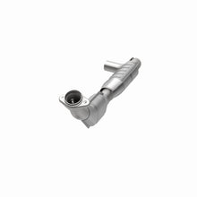 Load image into Gallery viewer, MagnaFlow Exhaust Products 447125 California CARB Direct-Fit Catalytic Converter for Select Ford Expedition, Ford F-150, Lincoln Navigator