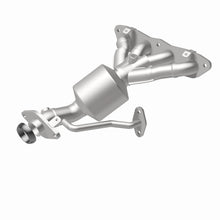 Load image into Gallery viewer, MagnaFlow Exhaust Products 5631441 California CARB Manifold Catalytic Converter for Select Toyota Prius C