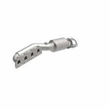 Load image into Gallery viewer, MagnaFlow Exhaust Products 51213 OEM Grade Manifold Catalytic Converter for Select Volkswagen Passat