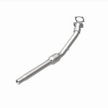 Load image into Gallery viewer, MagnaFlow Exhaust Products 16426 Metallic Grade Direct-Fit Catalytic Converter for Select Volkswagen Beetle, Volkswagen Golf, Volkswagen Jetta