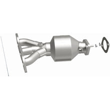 Load image into Gallery viewer, MagnaFlow Exhaust Products 51772 OEM Grade Manifold Catalytic Converter for Select Mitsubishi Outlander