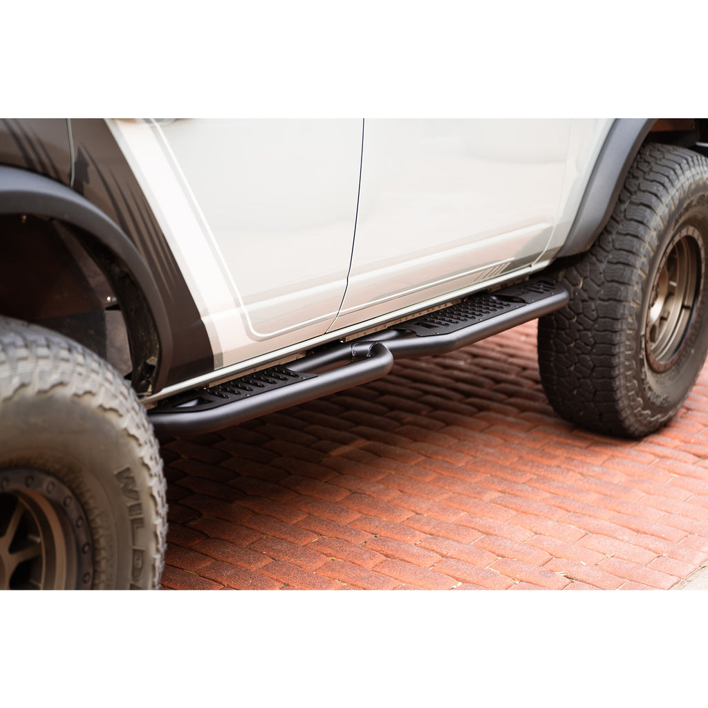 21C-Bronco-Oe-Plus-Series-Side-Steps-Steel-Micro-Texture-Powder-Coat-Finish