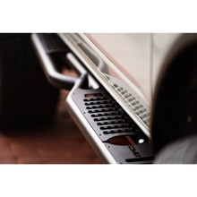 Load image into Gallery viewer, 21C-Bronco-Oe-Plus-Series-Side-Steps-Steel-Micro-Texture-Powder-Coat-Finish