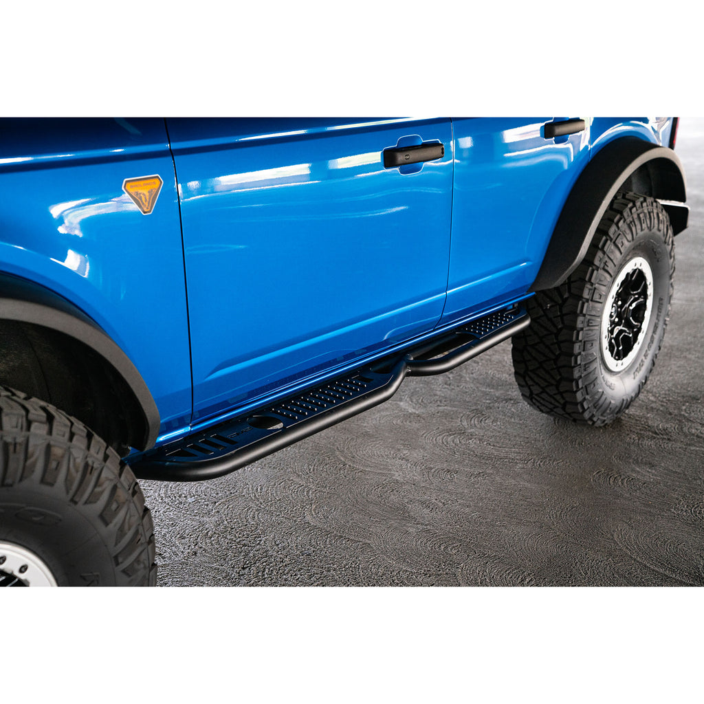 21C-Bronco-Oe-Plus-Series-Side-Steps-Steel-Micro-Texture-Powder-Coat-Finish