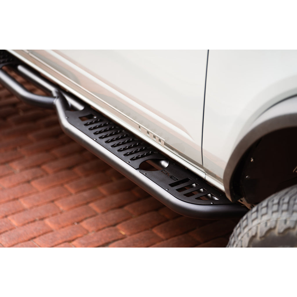 21C-Bronco-Oe-Plus-Series-Side-Steps-Steel-Micro-Texture-Powder-Coat-Finish