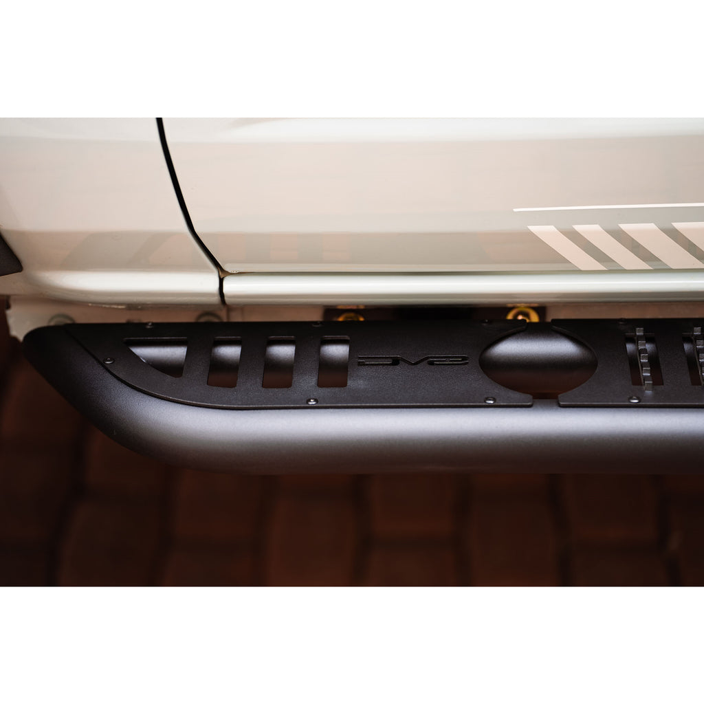 21C-Bronco-Oe-Plus-Series-Side-Steps-Steel-Micro-Texture-Powder-Coat-Finish