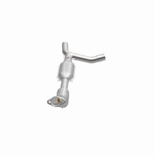 Load image into Gallery viewer, MagnaFlow Exhaust Products 49426 OEM Grade Direct-Fit Catalytic Converter for Select Ford E-150, Ford E-150 Club Wagon, Ford E-150 Econoline, Ford E-150 Econoline Club Wagon, Ford E-250, Ford E-250 Econoline