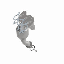 Load image into Gallery viewer, MagnaFlow Exhaust Products 5582548 California CARB Manifold Catalytic Converter for Select Toyota Sienna
