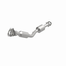 Load image into Gallery viewer, MagnaFlow Exhaust Products 5481722 California CARB Direct-Fit Catalytic Converter for Select Saturn Vue