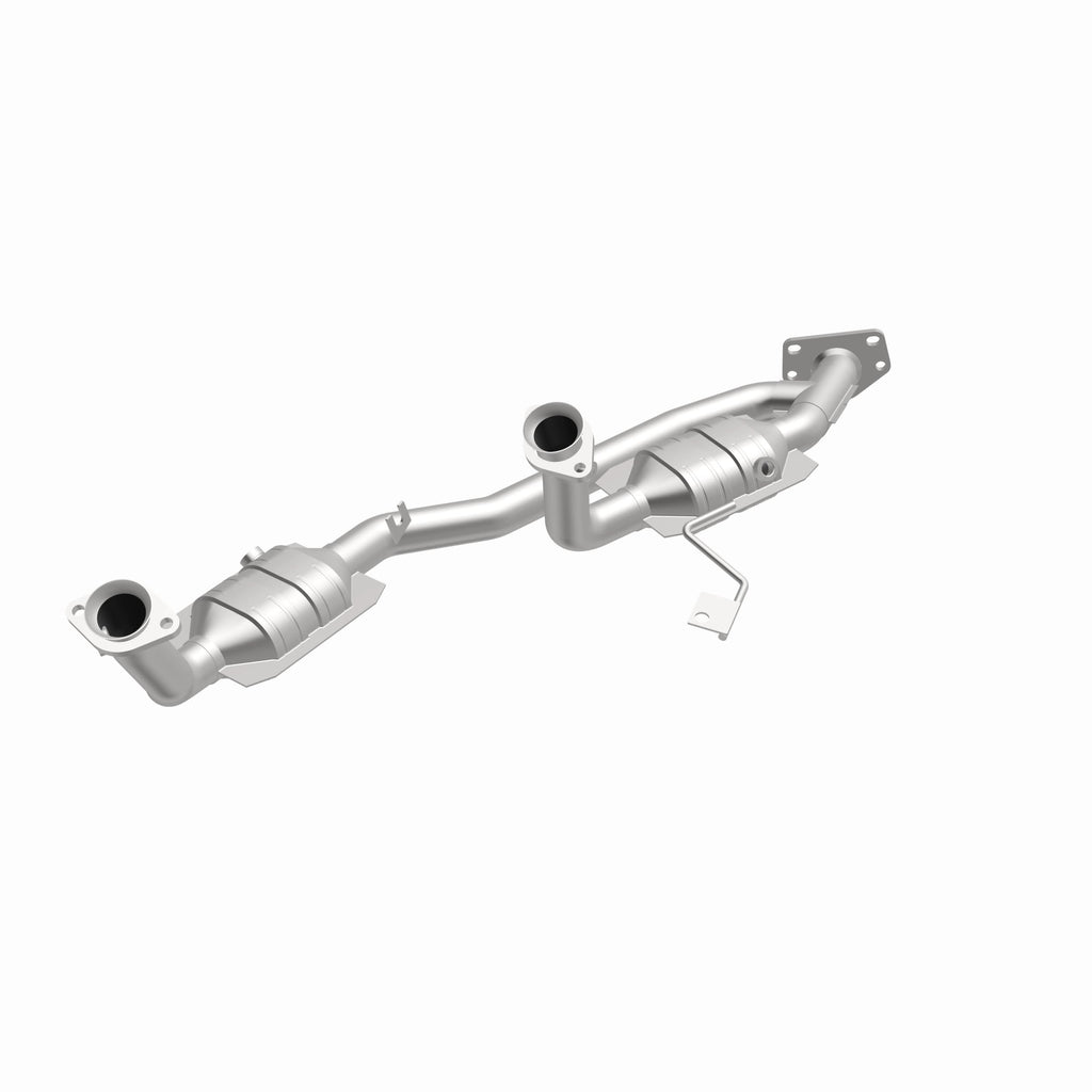 MagnaFlow Exhaust Products 23083 HM Grade Direct-Fit Catalytic Converter for Select Ford Freestar, Mercury Monterey