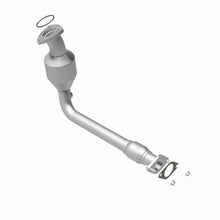 Load image into Gallery viewer, MagnaFlow Exhaust Products 5461926 California CARB Direct-Fit Catalytic Converter for Select Chevrolet Malibu, Pontiac G6, Saturn Aura