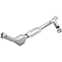 Load image into Gallery viewer, MagnaFlow Exhaust Products 23322 HM Grade Direct-Fit Catalytic Converter for Select Ford Expedition, Ford F-150, Ford F-250, Lincoln Navigator